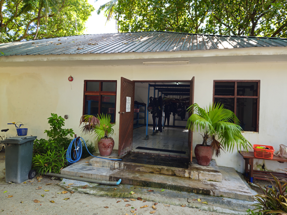 Tauchbasis: Materialraum für Gäste